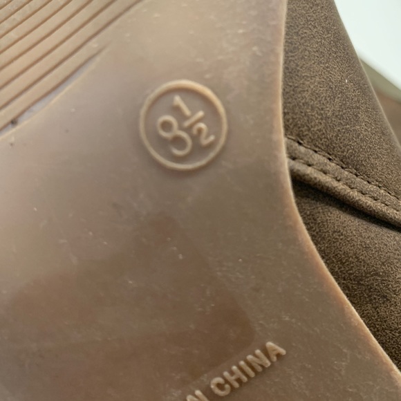 Journee Collection Womens Vally Inside Zip Stacked Heel Booties Size 8.5 - Picture 9 of 9